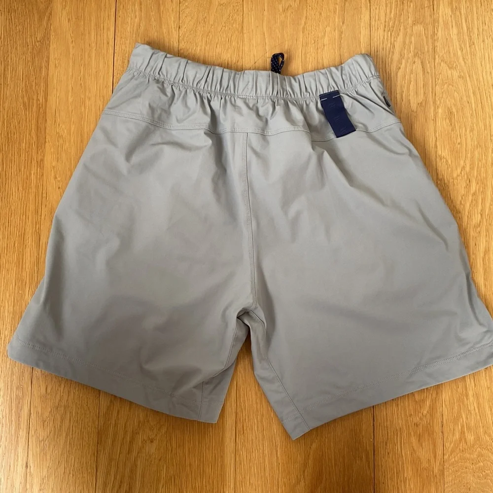 Fabletics The One Short - Picture 2 of 3